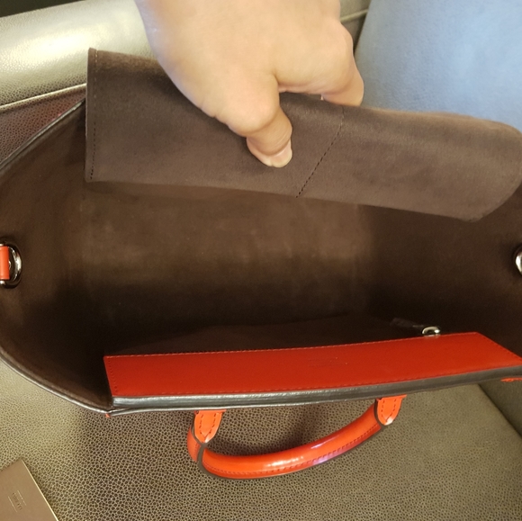 Louis Vuitton Phenix Epi Coquelicot - Picture 8 of 15